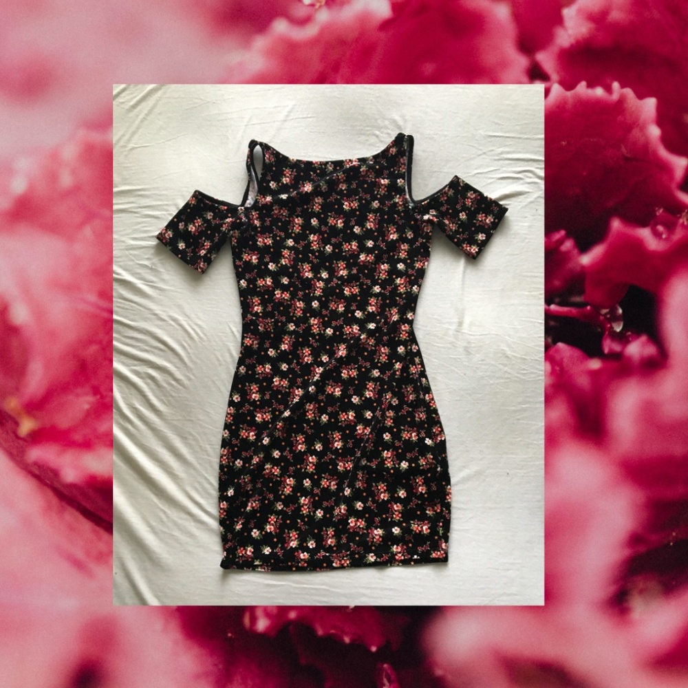 Free People Extra Small Floral Black Mini Dress